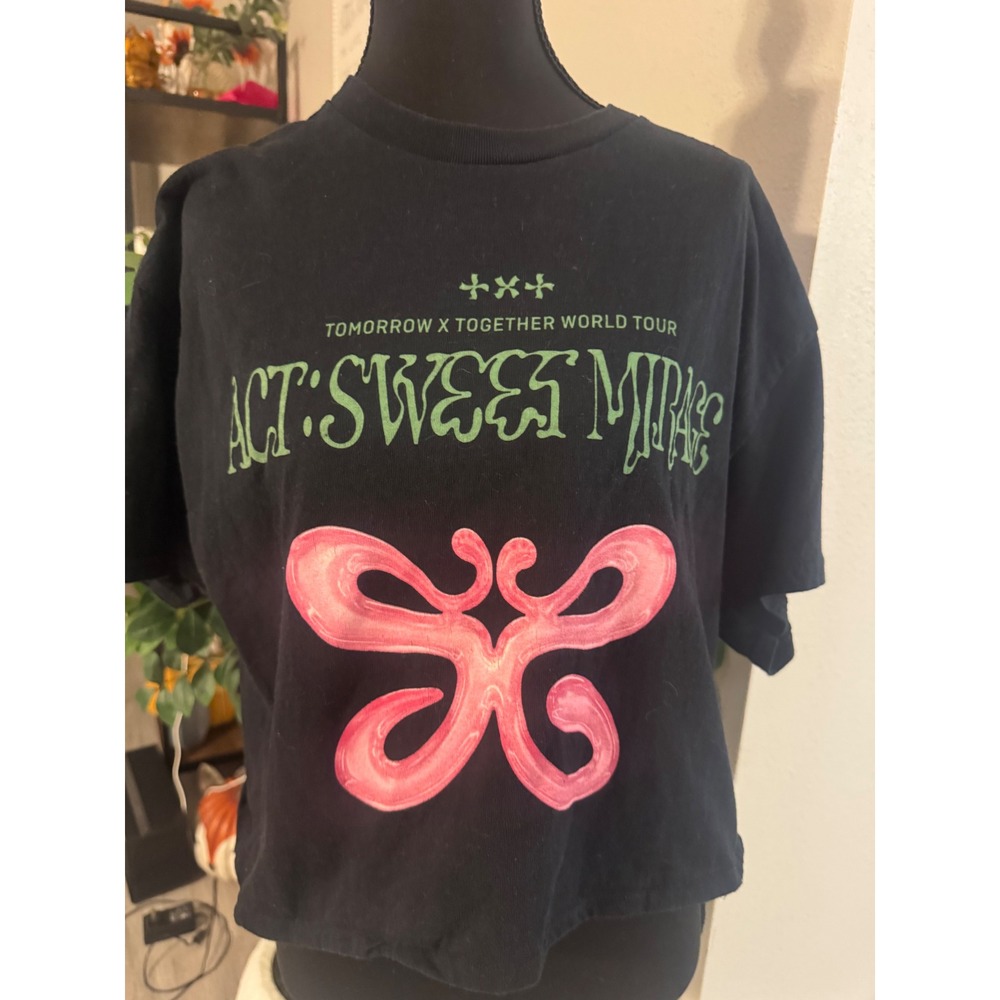 Tomorrow X Together TXT Act Sweet Mirage World Tour T-Shirt Black Large L